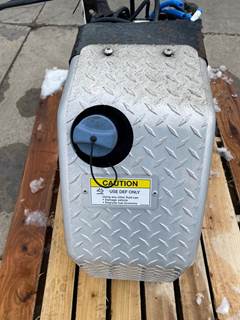 Used Freightliner Cascadia DEF Tank