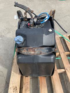 Used Freightliner Cascadia DEF Tank