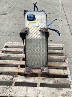 Used Freightliner Cascadia DEF Tank