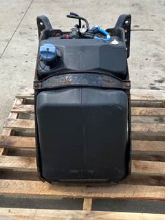 Used Freightliner Cascadia DEF Tank