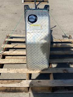 Used Freightliner Cascadia DEF Tank