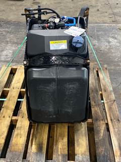 Used Freightliner Cascadia DEF Tank