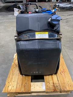 Used Freightliner Cascadia DEF Tank