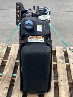 Used Freightliner Cascadia DEF Tank