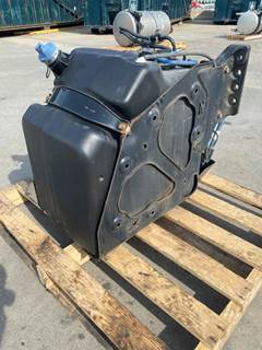 Used Freightliner Cascadia DEF Tank