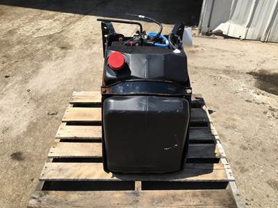 Used Freightliner Cascadia DEF Tank