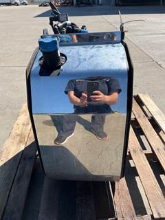 Used International LT DEF Tank