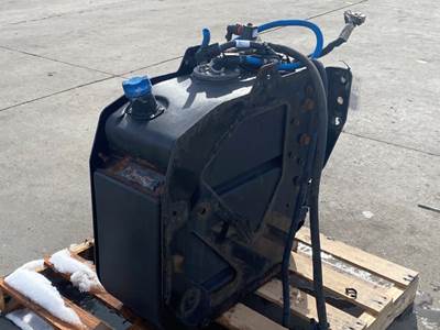 Used International LT625 DEF Tank