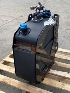 Used International LT625 DEF Tank