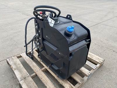 Used International LT625 DEF Tank