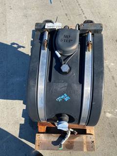 Used Peterbilt 384 DEF Tank