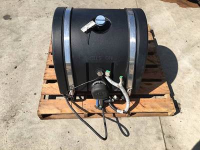 Used Peterbilt 386 DEF Tank