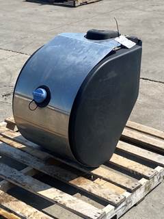 Used Peterbilt 567 DEF Tank