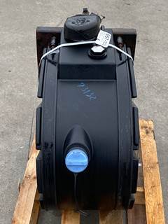 Used Peterbilt 587 DEF Tank