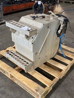 Used Western Star 4900 DEF Tank