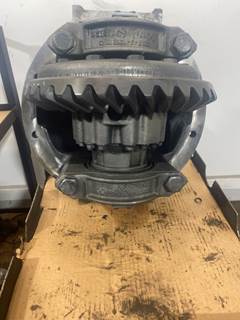Used Meritor MR2014X Differential - 2.47 Ratio - Non Locker