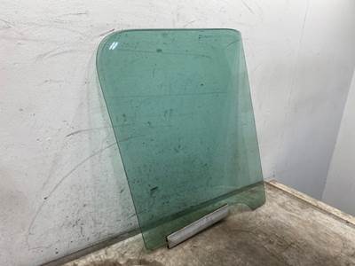 Used Freightliner Cascadia 125 RH Door Window Glass