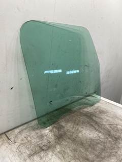 Used Freightliner Cascadia 126 RH Door Window Glass