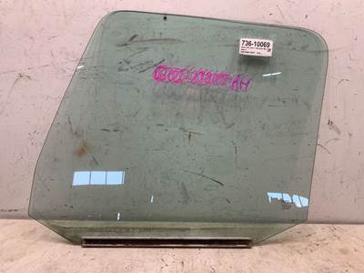 Used Volvo VNL Gen 1 RH Door Window Glass