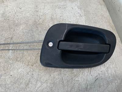 Used Freightliner Cascadia RH Outer Door Handle