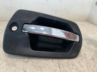 Used Freightliner Cascadia RH Exterior Door Handle