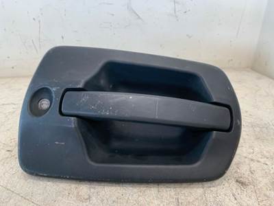 Used Freightliner Cascadia RH Exterior Door Handle