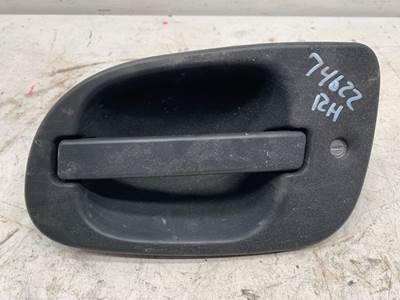 Used Freightliner Cascadia RH Exterior Door Handle