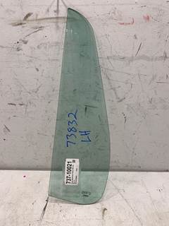 Used Freightliner Business Class M2 LH Vent Glass