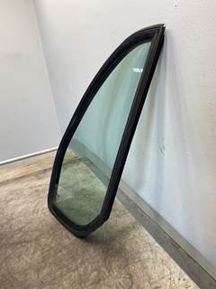 Used Peterbilt 587 LH Door Vent Glass