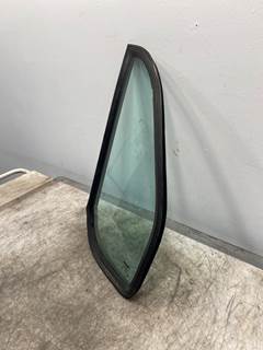 Used Peterbilt 587 RH Door Vent Glass