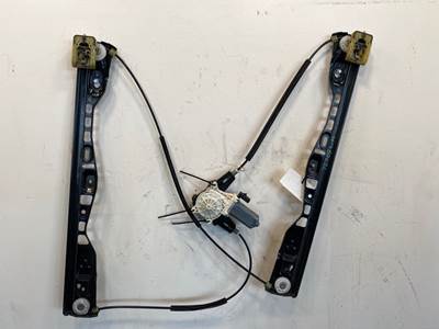 Used Freightliner Cascadia LH Window Regulator
