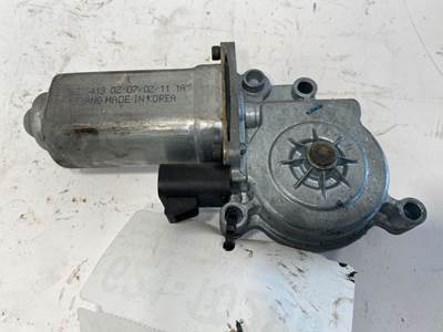 Used Freightliner Cascadia LH Window Lift Motor