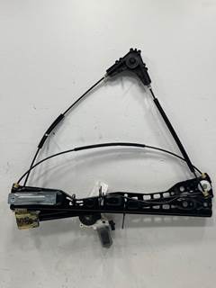 Used Freightliner Cascadia RH Window Regulator