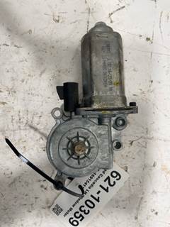 Used Freightliner Cascadia LH Window Motor