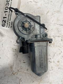 Used Freightliner Cascadia RH Window Motor