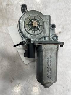 Used Freightliner Cascadia RH Window Motor