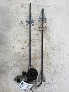 Used Peterbilt 389 RH Window Regulator