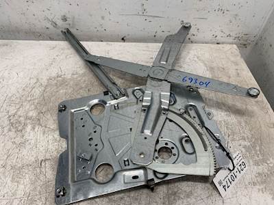 Used Volvo VNL Gen 3 RH Window Regulator W/Motor