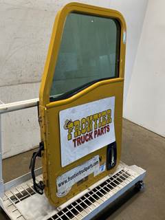 Used Caterpillar CT660 LH Door