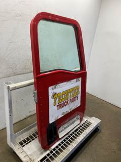 Used Caterpillar CT660 RH Door