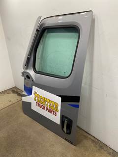 Used Freightliner Cascadia 126 LH Door
