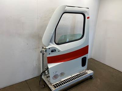 Used Freightliner Cascadia 126 LH Door