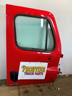 Used Freightliner Cascadia RH Door