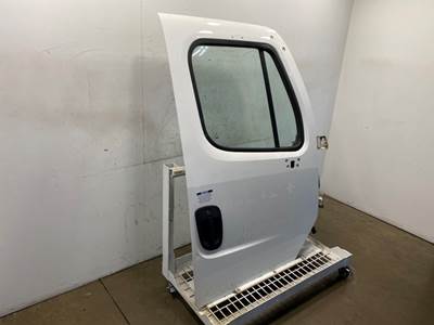 Used Freightliner Business Class M2 RH Door