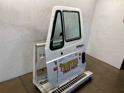 Used International 4300 LH Door
