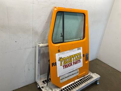 Used International 8100 LH Door