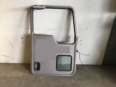 Used Kenworth T600 RH Door