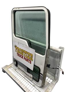 Used Kenworth T660 RH Door