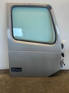 Used Volvo VNL Gen 1 RH Door