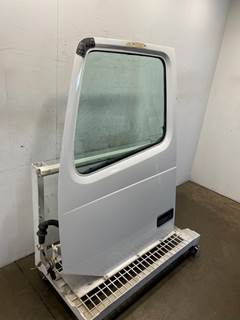 Used Volvo VNL Gen 2 LH Door